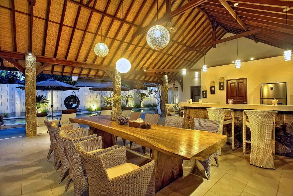 Villa Esperanto Seminyak Номер фото